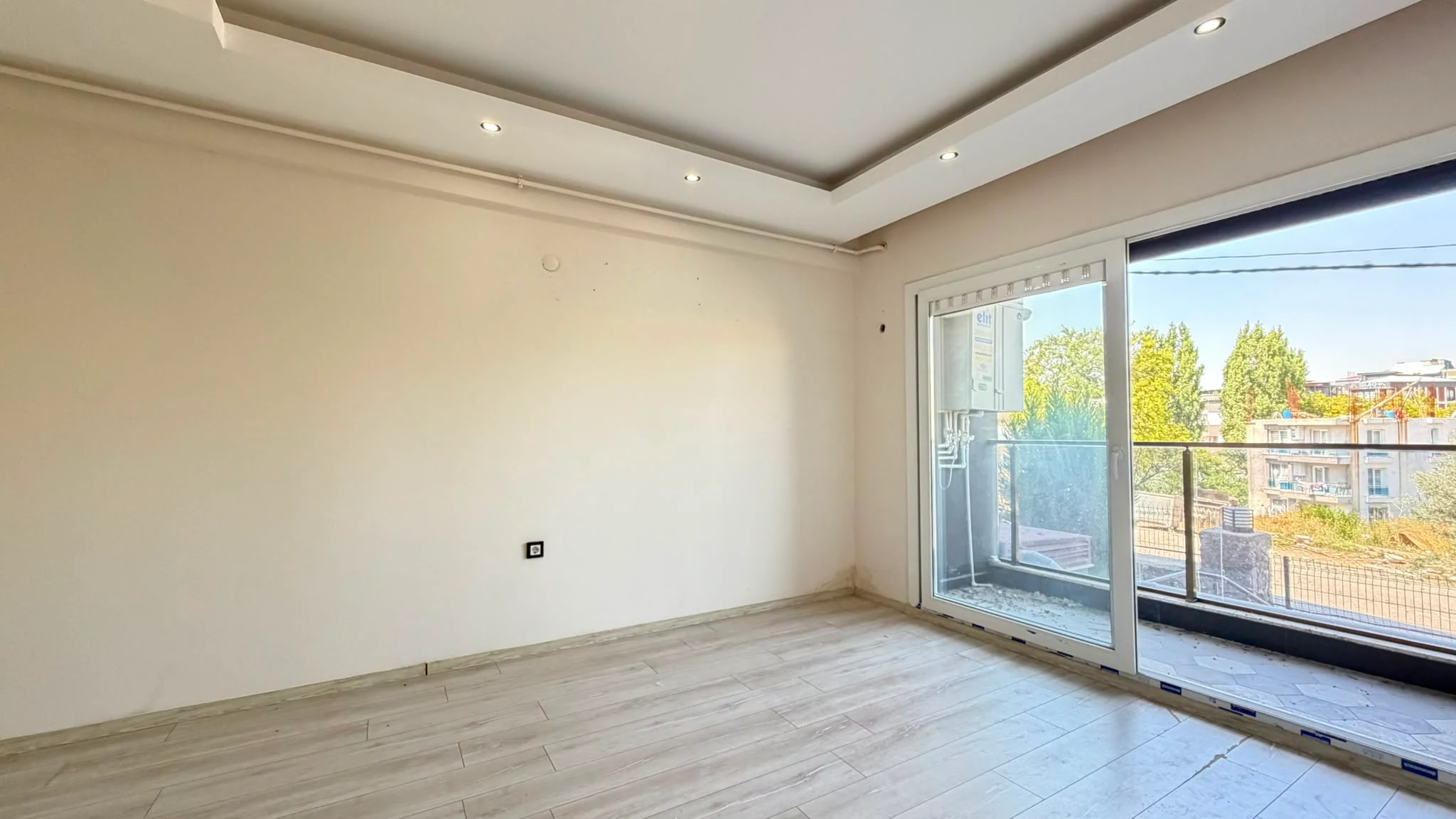 TEOK'TAN ULUCAK İSTİKLAL MAHALLESİ'NDE SATILIK 2+1 FERAH DAİRE galeri 3