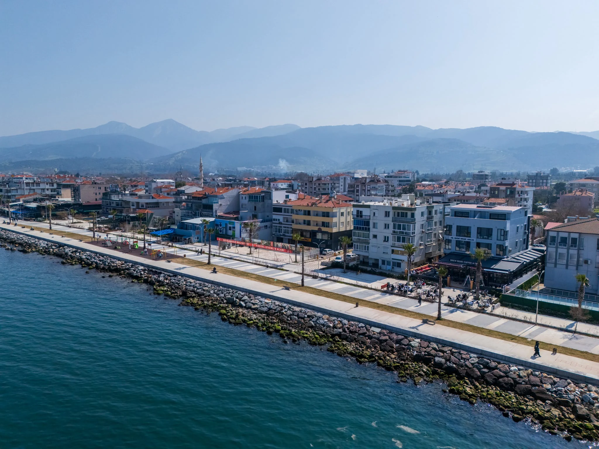 Güzelbahçe Yalı'da Denize Sıfır Satılık Daire galeri 4