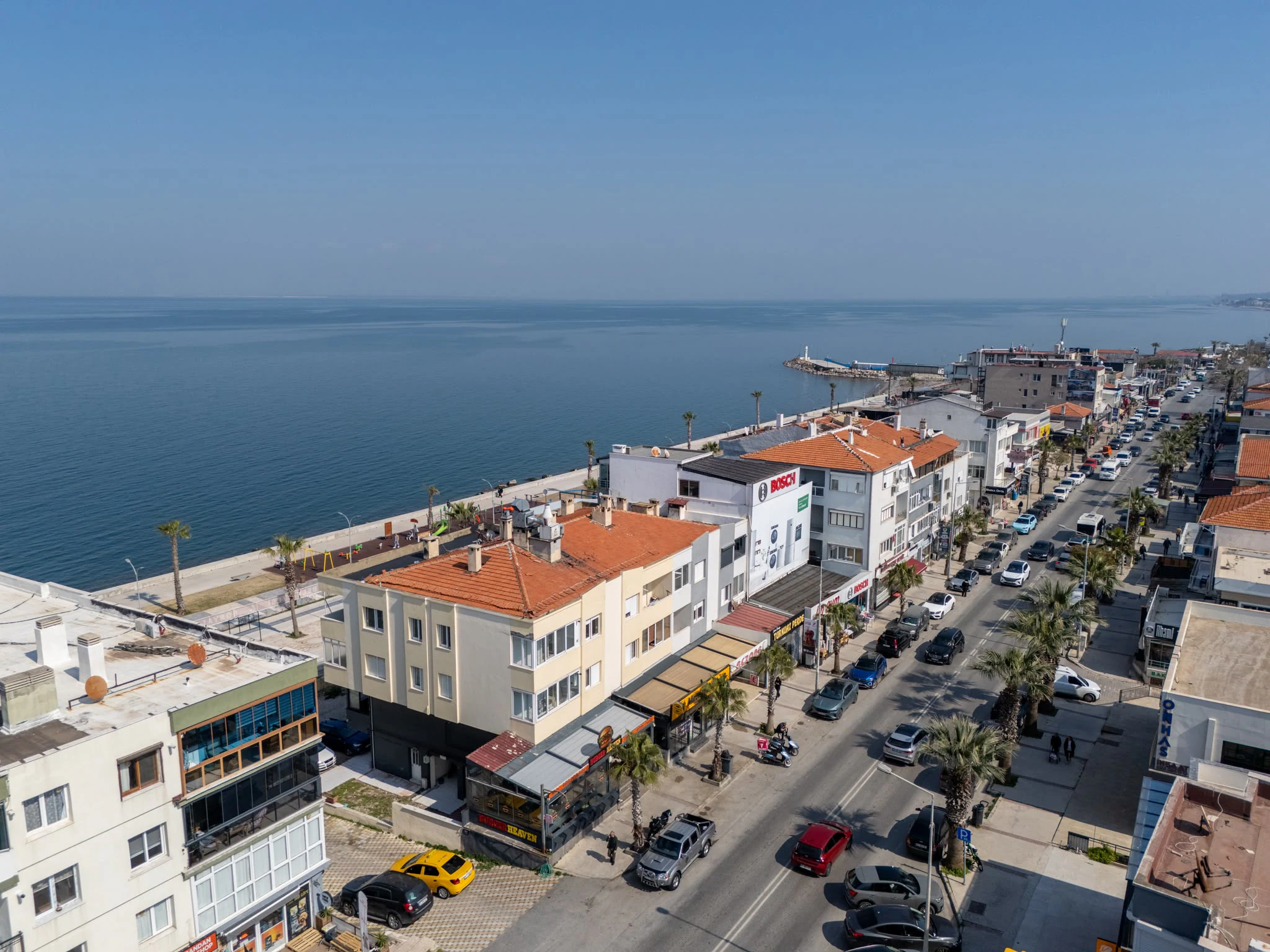 Güzelbahçe Yalı'da Denize Sıfır Satılık Daire galeri 5