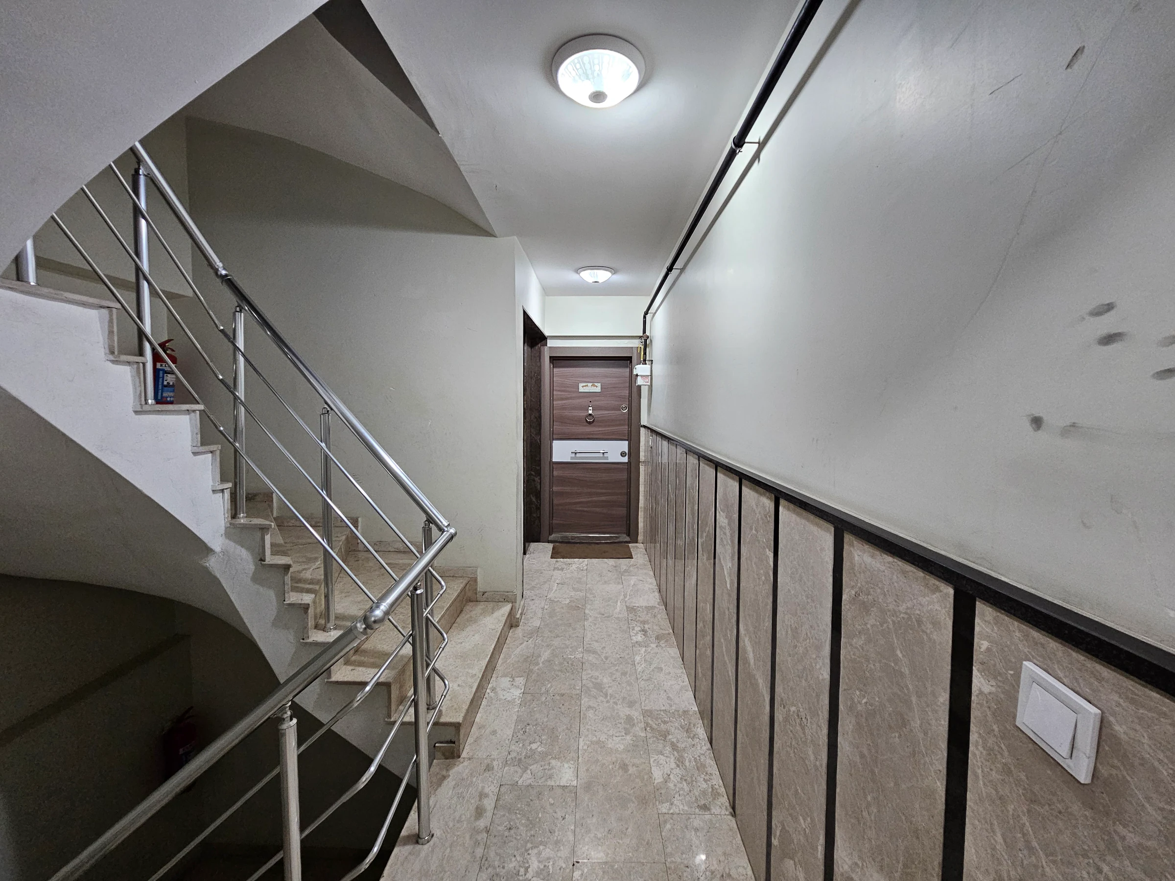 KARŞIYAKA DEDEBAŞI SATILIK DAİRE galeri 2