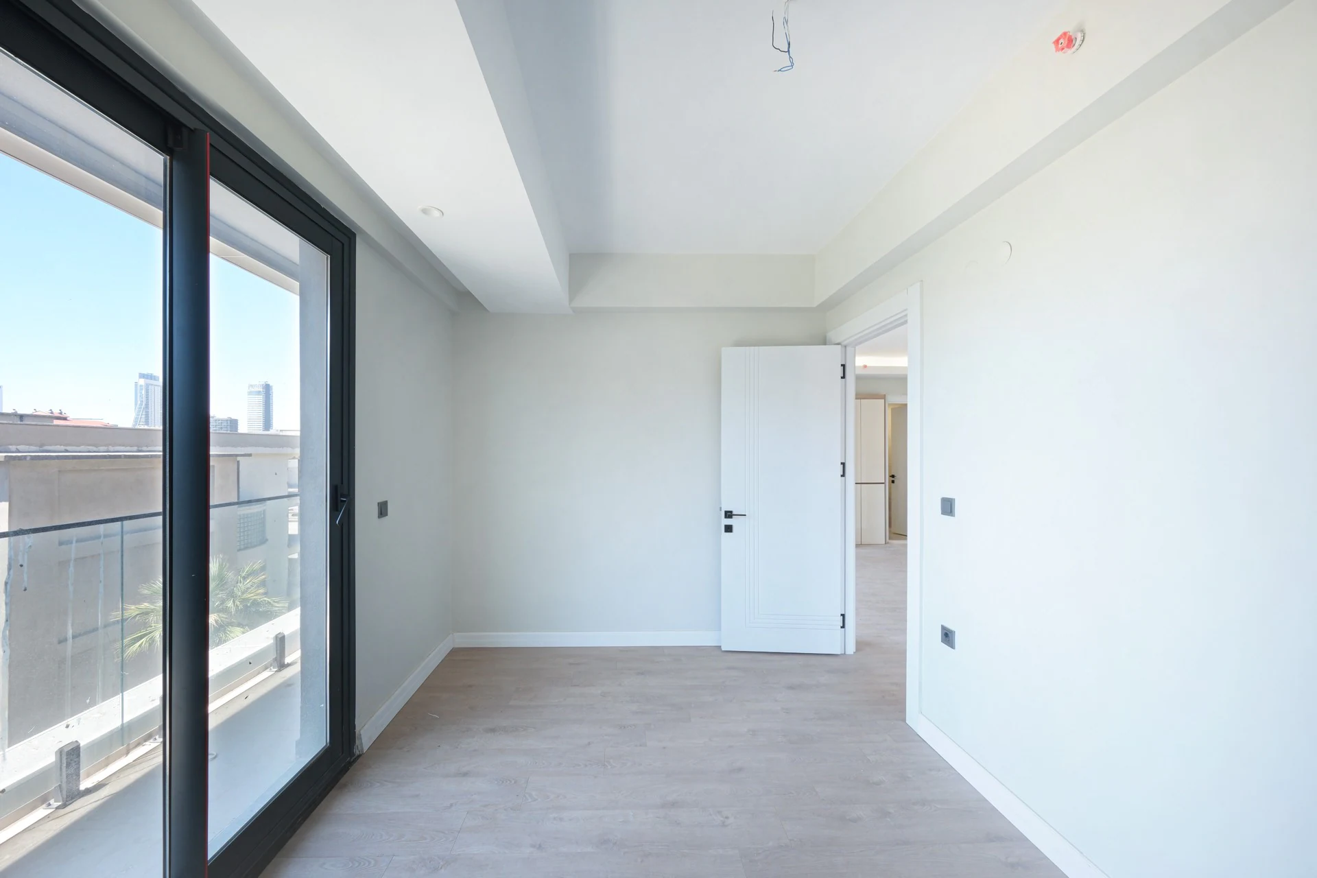 Bornova’nın Kalbinde Satılık Kiracılı 2+1 Daire galeri 3