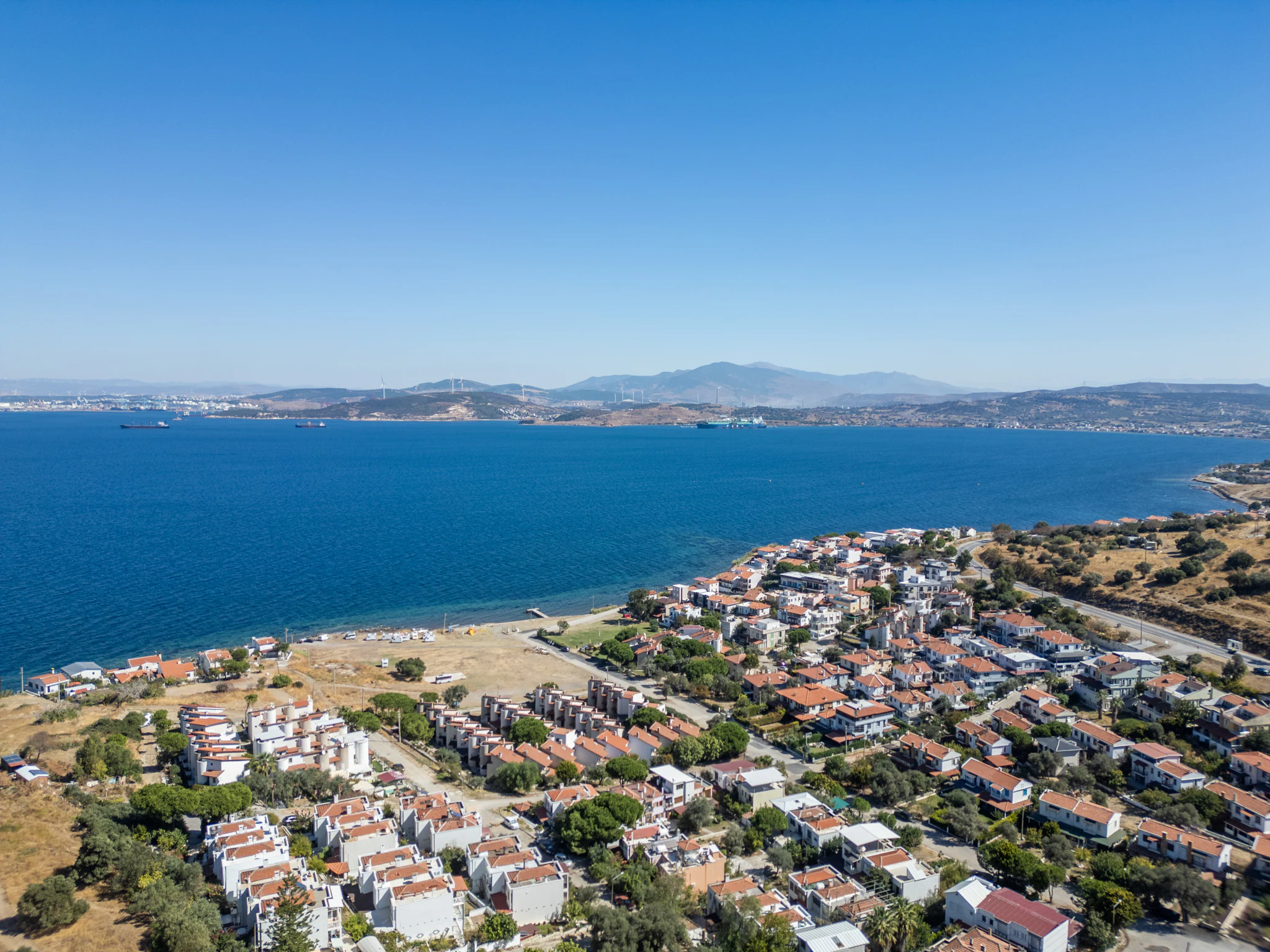 Yenifoça Petro Koyu | Site Plajlı | Bahçeli | 3+1 Dubleks Villa galeri 2